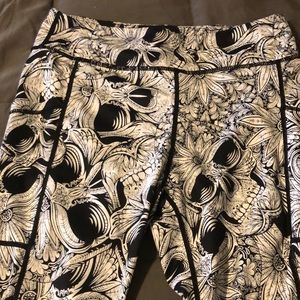 Cvg Capri workout leggings